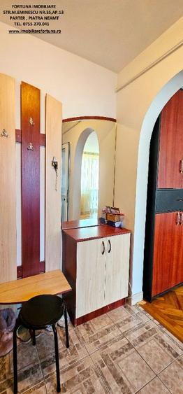 Apartament cu 3 camere semidecomandat în Dărmănești