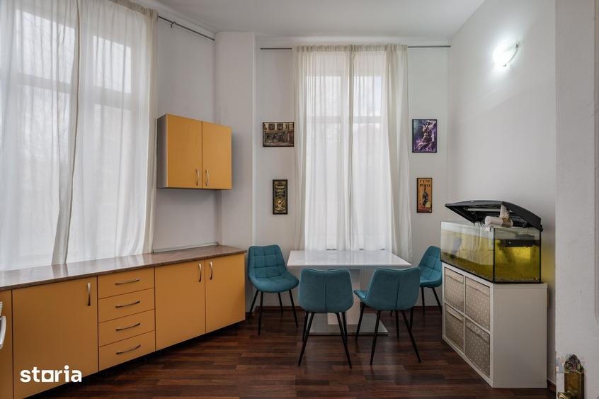 Apartament cu 7 camere în Mărășești