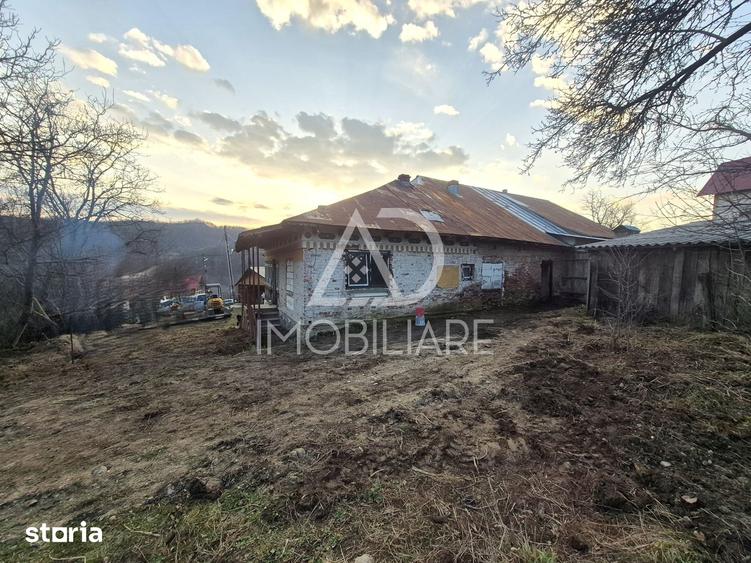 Casă cu 4 camere cu Teren 1748 Mp în Cernișoara