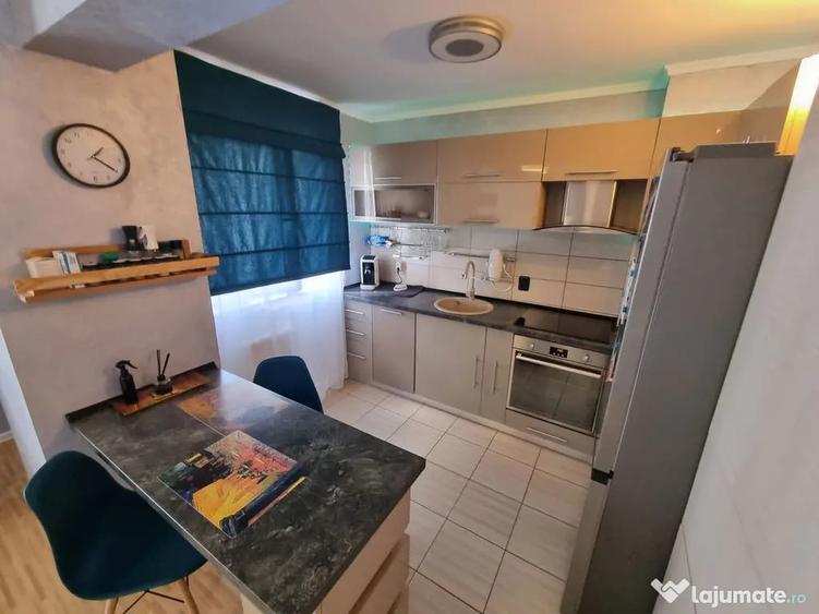 Apartament cu 2 camere semidecomandat în Kamsas