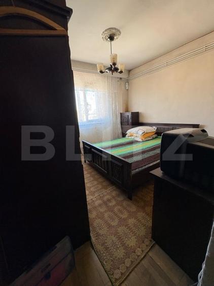 Apartament cu 4 camere decomandat, mobilat în Prundu
