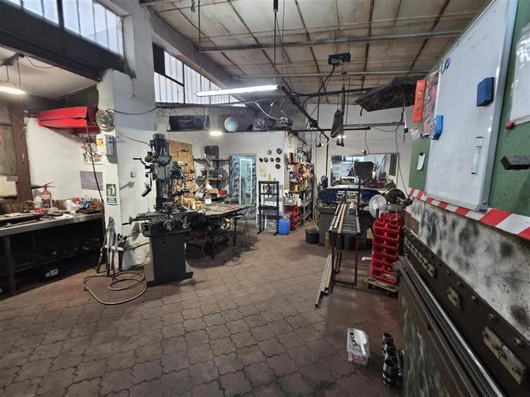 Spațiu comercial, de 245 mp, în Dămăroaia