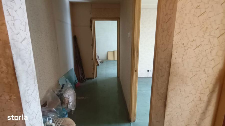 Apartament cu 2 camere decomandat în Drumul Taberei — fotografia 1