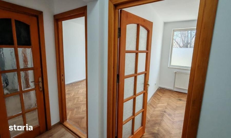 Apartament luminos pentru cabinet sau locuit - 1