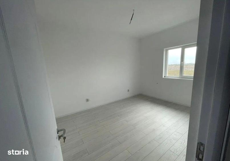 Casă cu 3 camere cu Teren 250 Mp în Central
