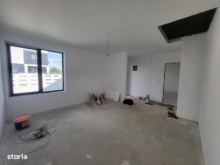 Casă cu 3 camere cu Teren 320 Mp în Central