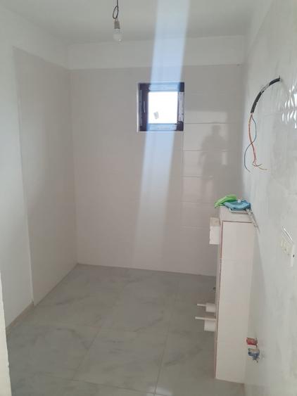 Casă individuală cu 4 camere cu Canalizare în Remetea Mare