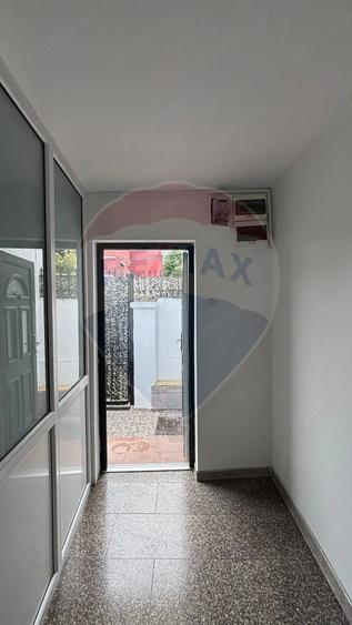 Spațiu comercial, de 38 mp, în Casa de Cultură