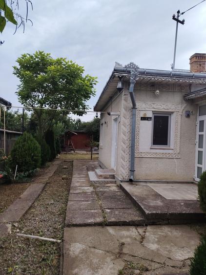 Casă cu 3 camere în Central
