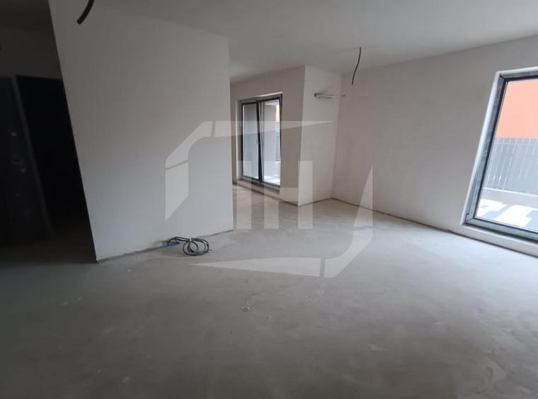 Apartament cu 2 camere semidecomandat în Între Lacuri