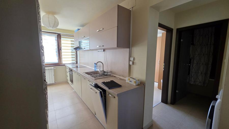 Apartament cu 3 camere decomandat, mobilat în Take Ionescu