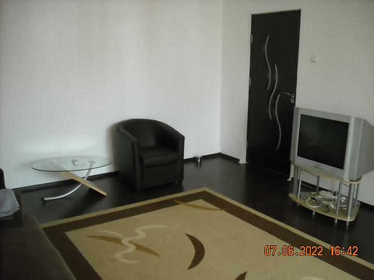 VAND apartament cu 2 camere - 4