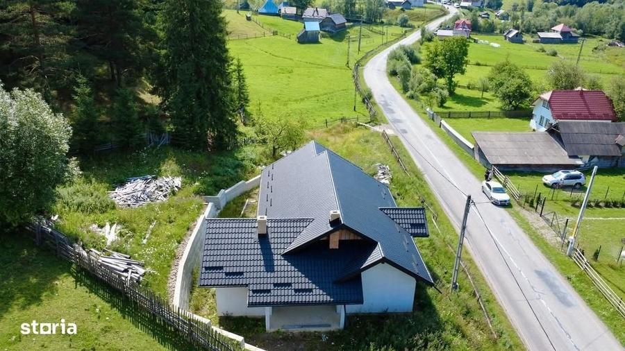 Casă cu 4 camere cu Teren 1200 Mp în Breaza