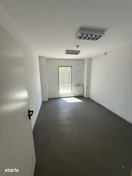 Spațiu comercial, de 996 mp, în Nord