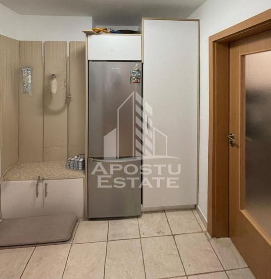 Apartament cu 2 camere semidecomandat, mobilat în Ultracentral