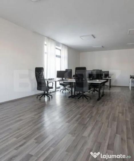 Spațiu comercial, de 332 mp, în Horea