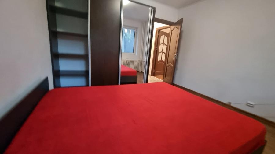 Apartament cu 2 camere semidecomandat în Cantemir