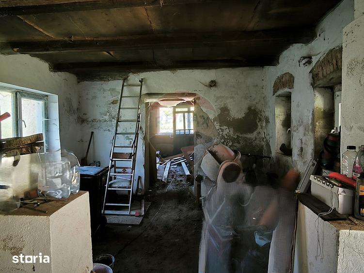 Casă cu 3 camere cu Teren 741 Mp în Bârghiș