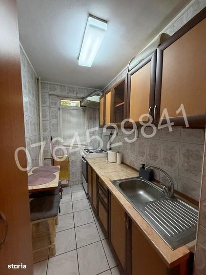 Apartament cu 2 camere decomandat în Lacul Tei