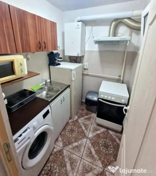Apartament cu 2 camere nedecomandat în Tătărași