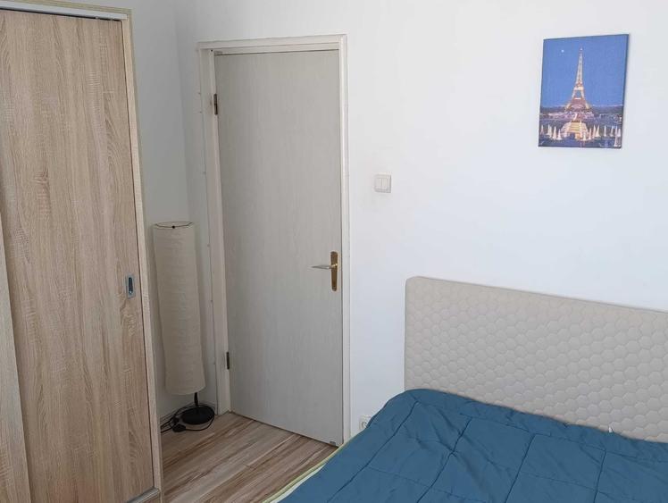 Apartament cu 2 camere decomandat în Drumul Taberei