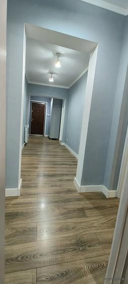 Apartament cu 3 camere decomandat în Micro 3