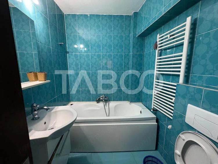 Apartament cu 5 camere decomandat în Turnișor