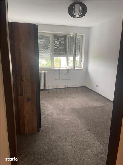 Apartament cu 3 camere decomandat, mobilat în Odobescu