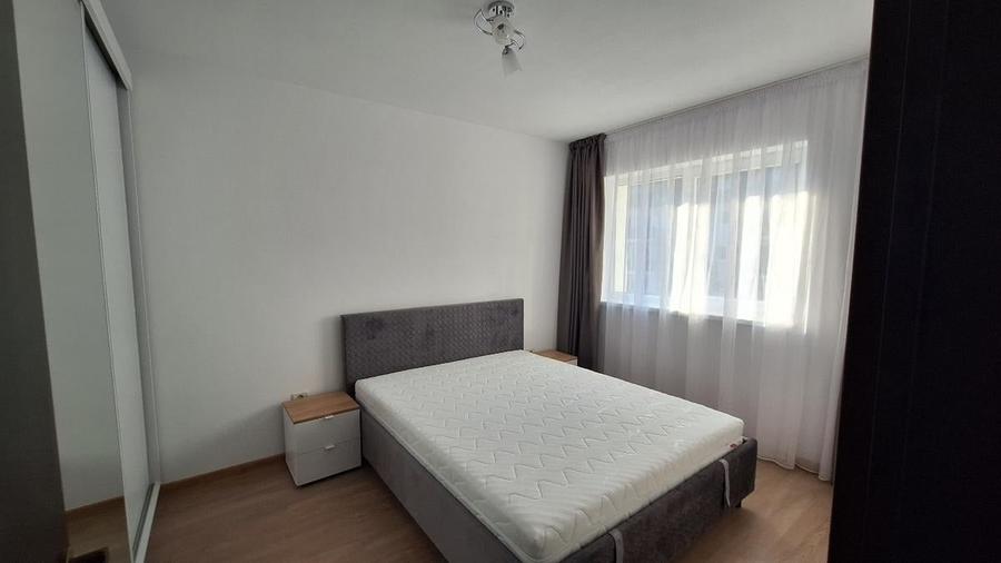 Apartament cu 2 camere semidecomandat în Sânpetru