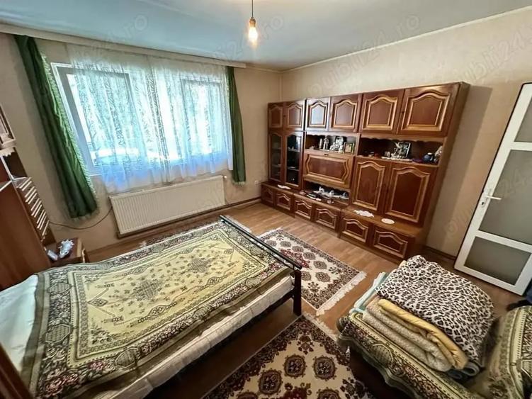 Casă cu 3 camere cu Teren 241 Mp în Titulescu