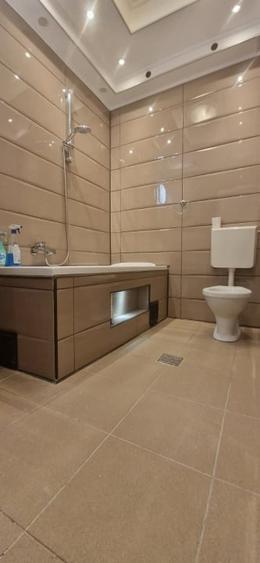 Apartament cu 2 camere decomandat în P-ța Mihai Viteazul