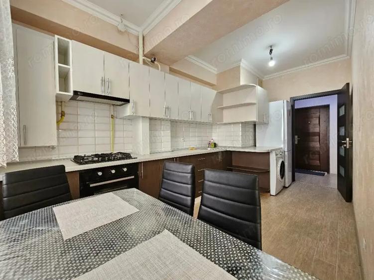 Apartament cu 2 camere semidecomandat în Parcul Carol