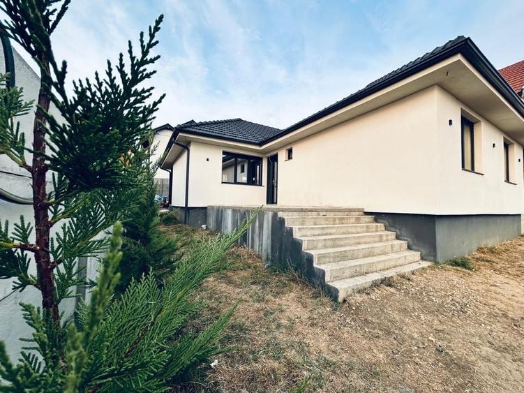Casă cu 3 camere în Betfia