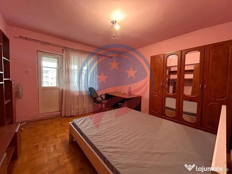 Apartament cu 3 camere decomandat în Calea Severinului