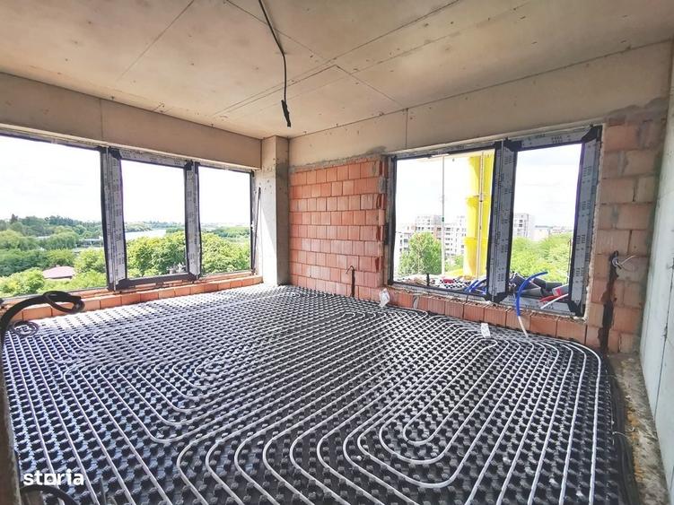 Apartament cu 3 camere decomandat în Sisești