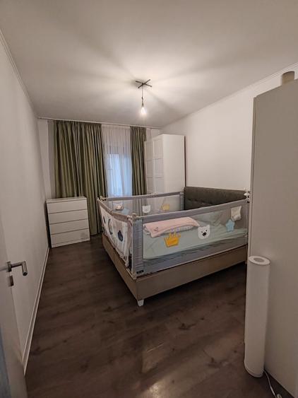 Apartament cu 3 camere decomandat în Ghiroda