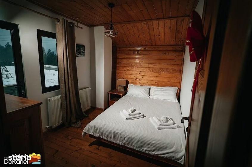 Vila/Pensiune cu panouri fotovoltaice , terasa si foisor, Investitie! - 15