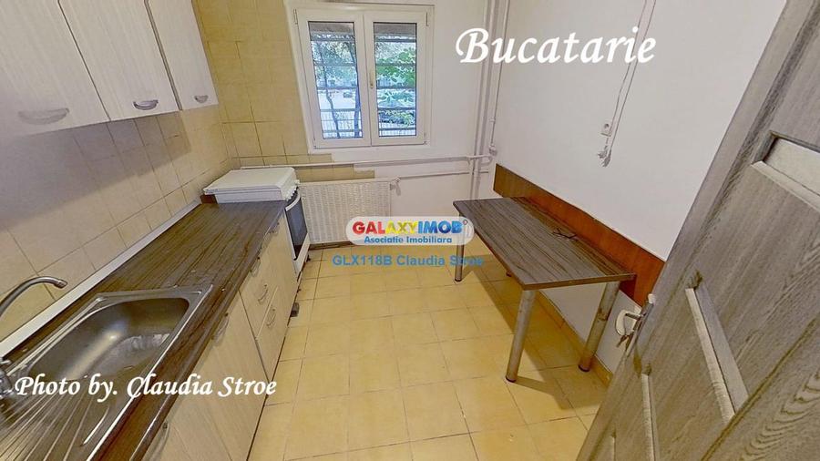 Apartament cu 3 camere decomandat în Dristor