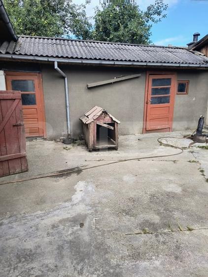 Casă individuală cu 2 camere decomandat cu Canalizare în Exterior Nord