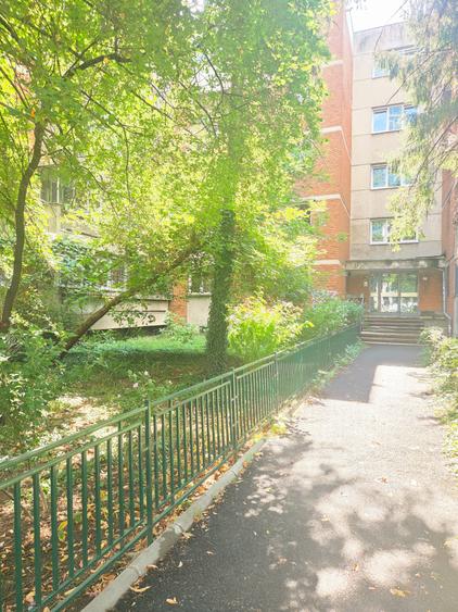 Apartament cu 2 camere decomandat în Cotroceni