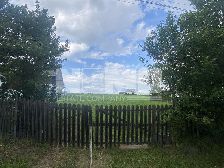 Teren Construcții intravilan de 4453 mp, în Burla