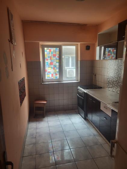 Apartament cu 3 camere în Năvodari