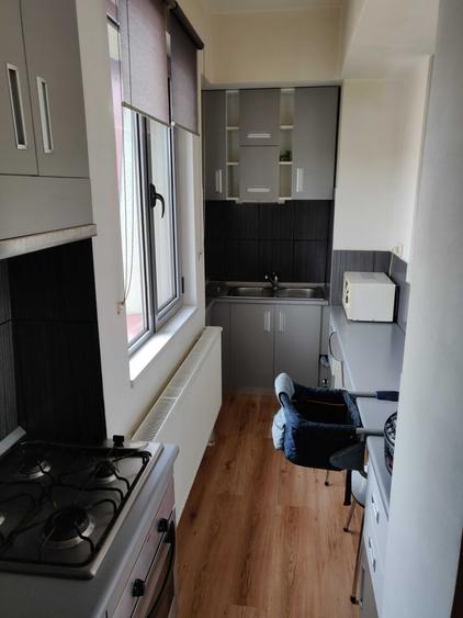Apartament cu 3 camere decomandat în Popoveni
