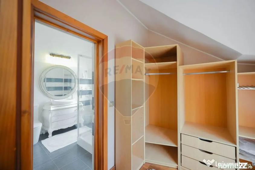 Casă cu 5 camere cu Teren 1000 Mp în Sânmartin