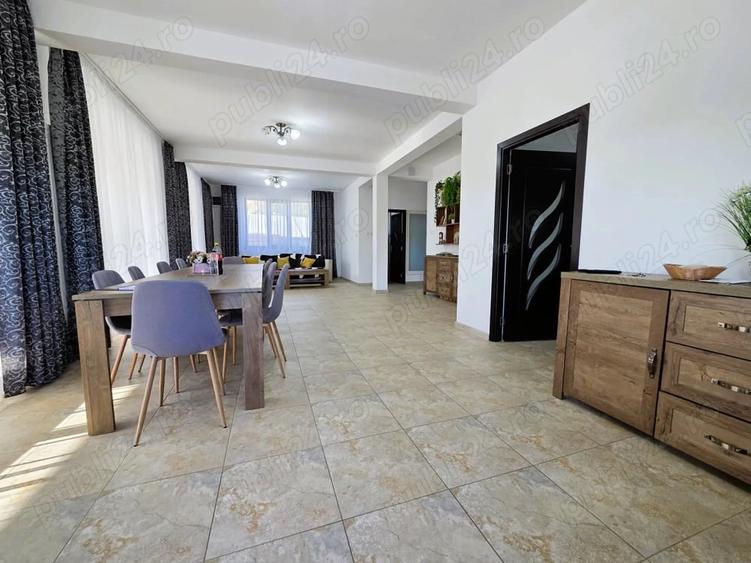 Casă cu 4 camere cu Teren 2000 Mp în Agighiol