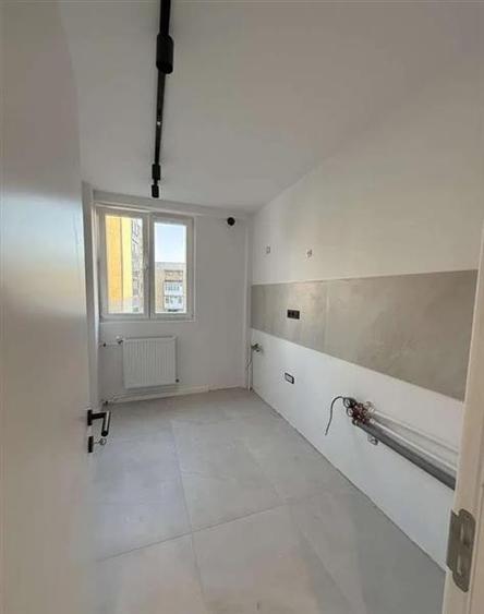 Apartament cu 2 camere semidecomandat în Tineretului