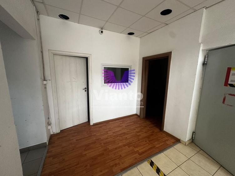 Birou, de 385 mp, în Central