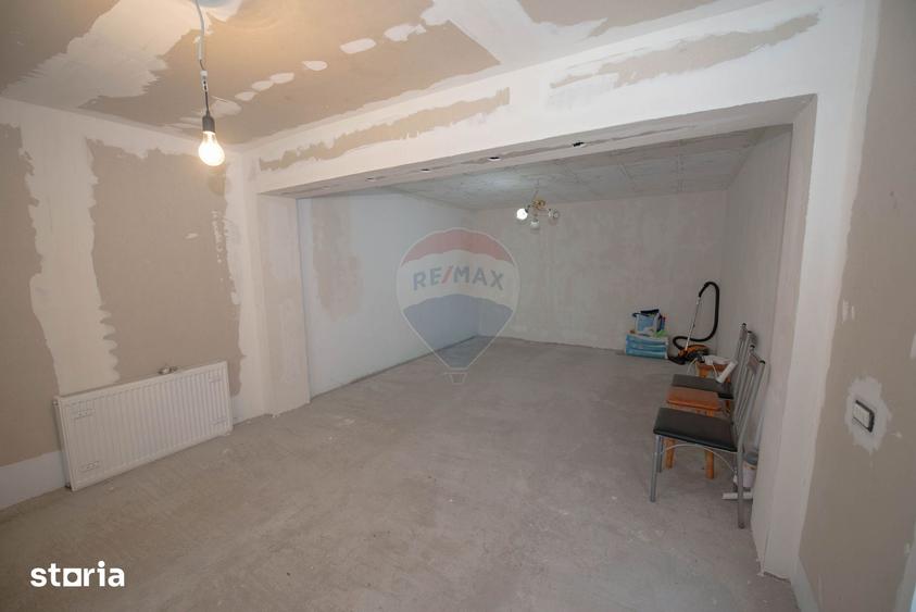 Casă cu 3 camere cu Teren 611 Mp în Adunații-Copăceni