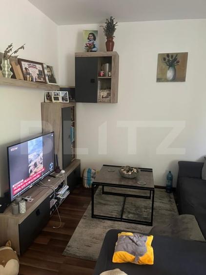 Apartament cu 3 camere semidecomandat, mobilat în Florești — fotografia 3