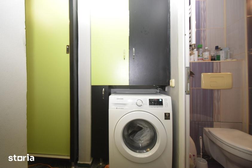 Apartament cu 4 camere în Rovine